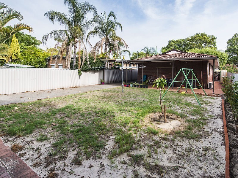 125 Leake Street, Belmont WA 6104
