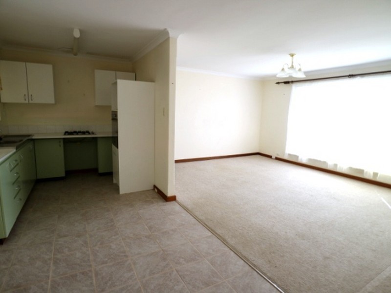 28 Treave Street, Cloverdale WA 6105