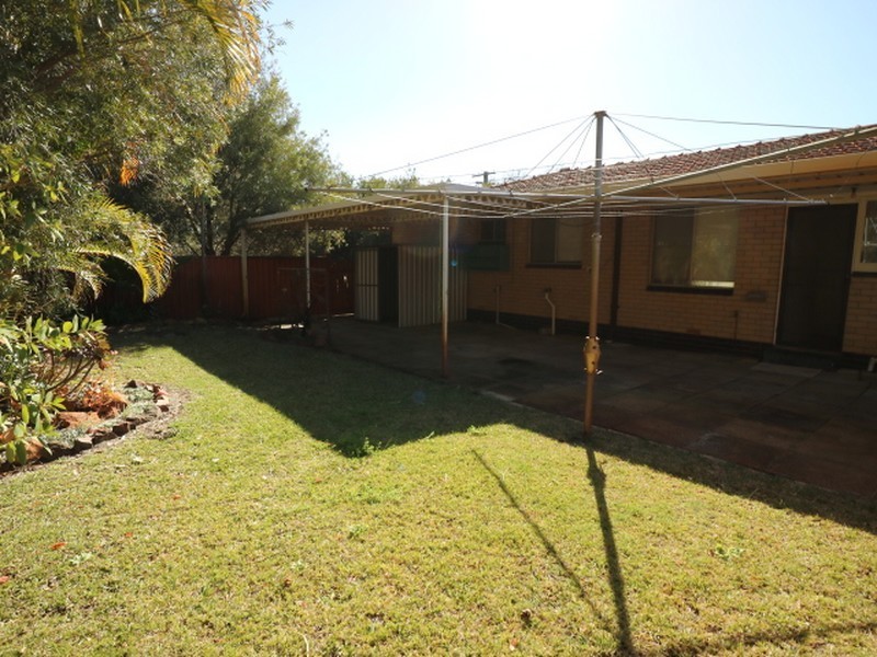 28 Treave Street, Cloverdale WA 6105