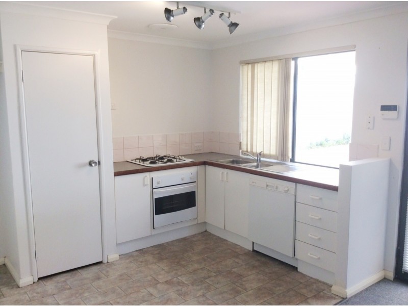 10/18-20 The Crescent, Redcliffe WA 6104