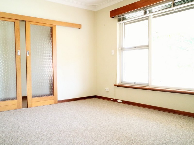 60 Gild Street, Cloverdale WA 6105