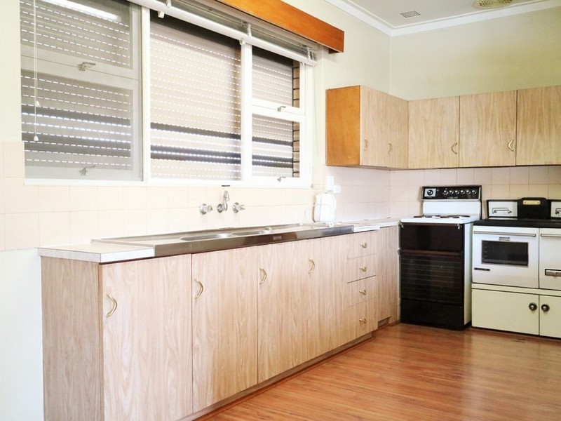 60 Gild Street, Cloverdale WA 6105