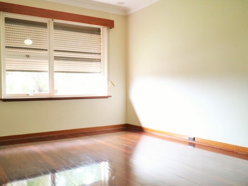 60 Gild Street, Cloverdale WA 6105