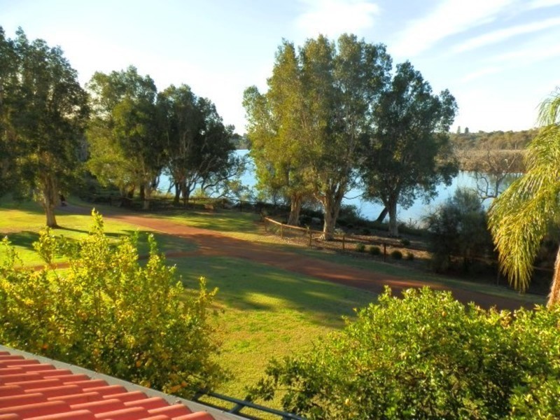 140/12 Wall Street, Maylands WA 6051