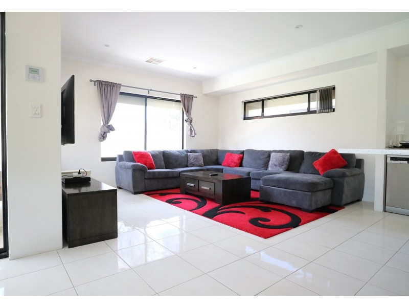 350B Abernethy Road, Cloverdale WA 6105