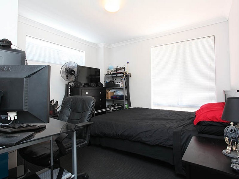 8 Jay Street, Cloverdale WA 6105