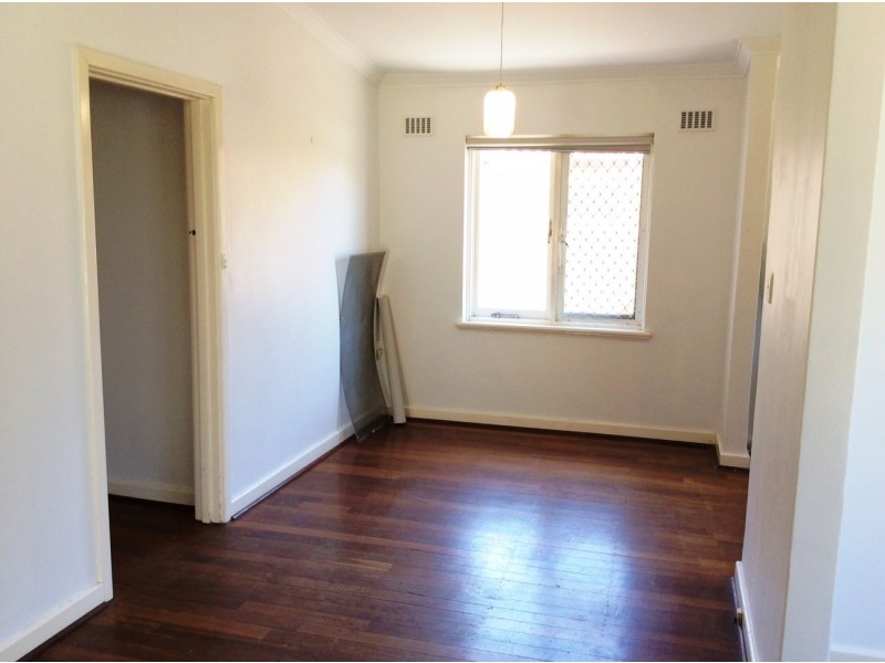 76 Treave Street, Cloverdale WA 6105