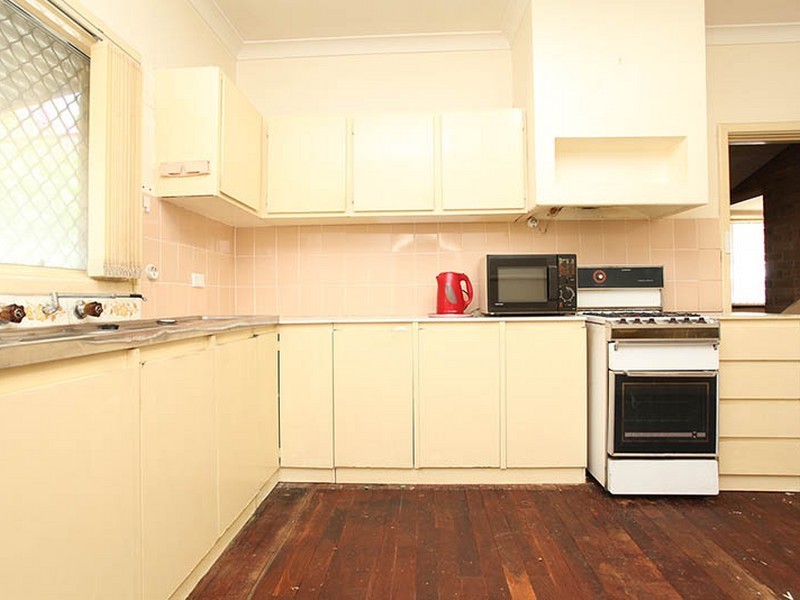 17 Connell Street, Belmont WA 6104