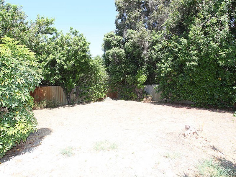 17 Connell Street, Belmont WA 6104