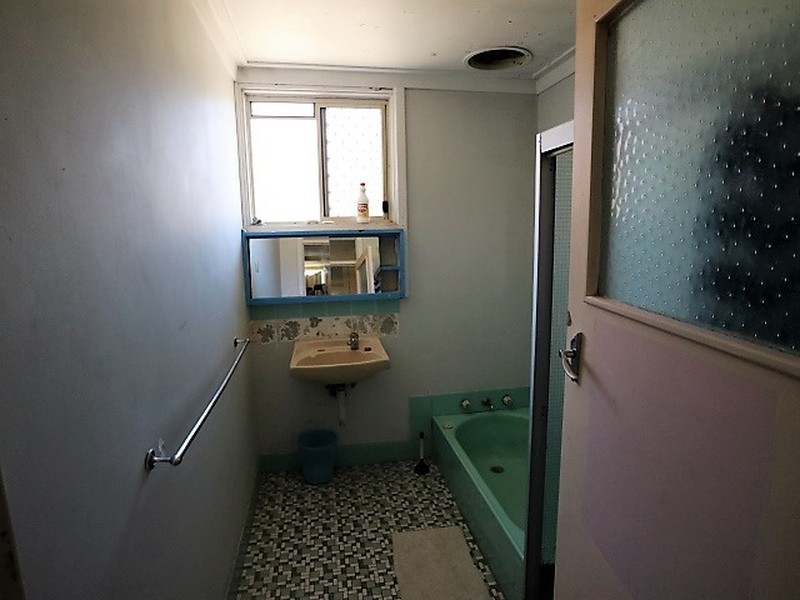 220 Knutsford Avenue, Kewdale WA 6105