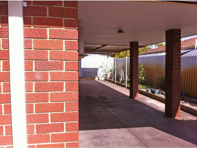 10 Roe Place, Beechboro WA 6063