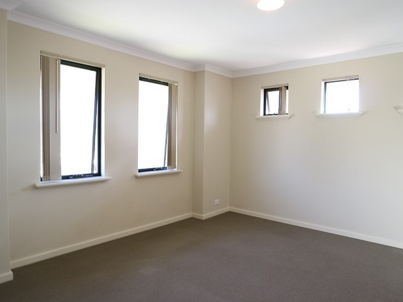 11A Wallace Street, Belmont WA 6104