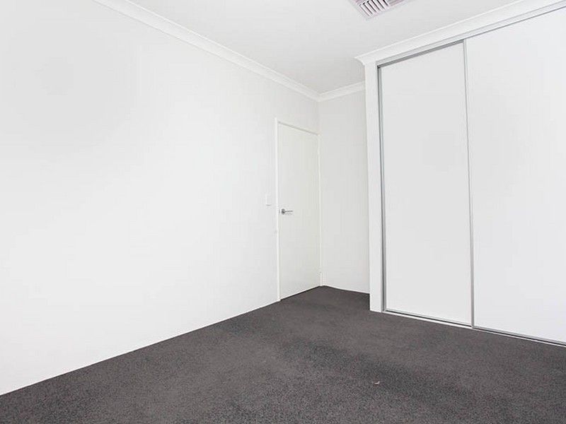 6B Trink Street, Cloverdale WA 6105