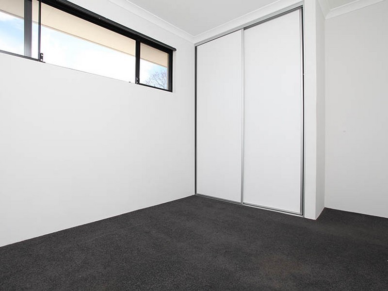 6B Trink Street, Cloverdale WA 6105