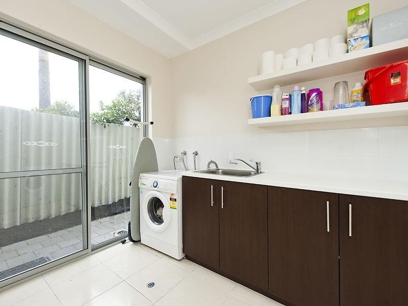 3/14 Hendra Street, Cloverdale WA 6105