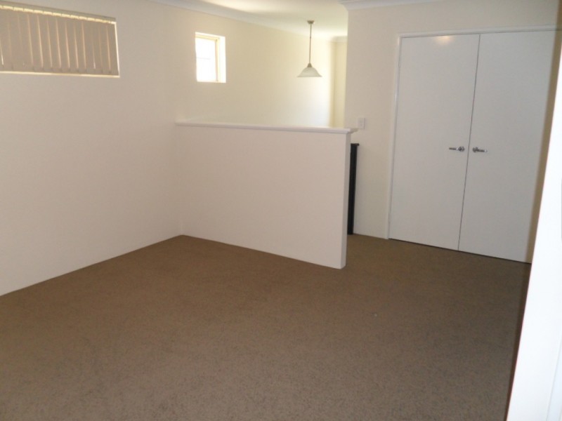 2/83 Wicca Street, Kewdale WA 6105