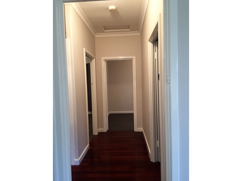 208 Gabriel Street, Cloverdale WA 6105