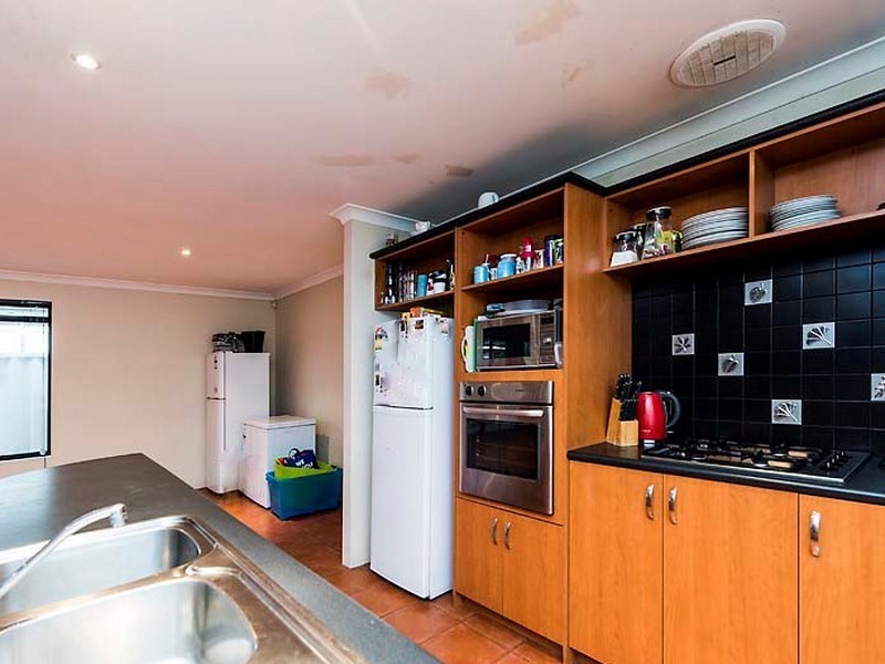 19 Flintlock Court, Cloverdale WA 6105