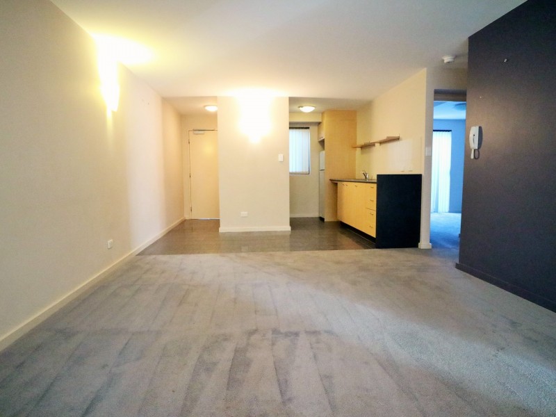 1/11 Tanunda Drive, Rivervale WA 6103