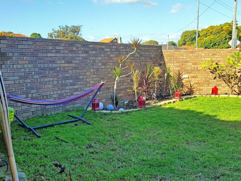 2/186 Hardey Road, Belmont WA 6104