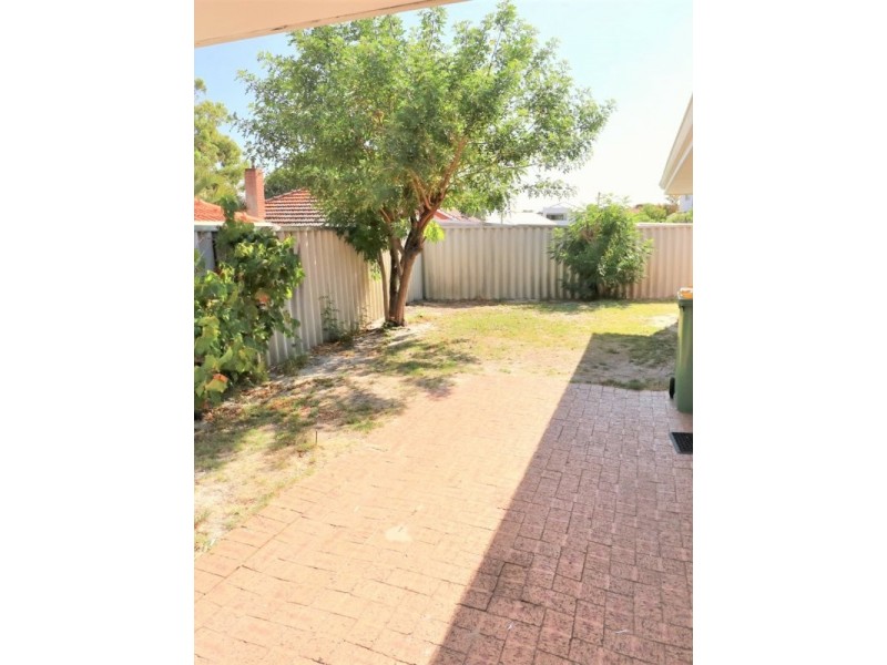 26A Lowes Street, Cloverdale WA 6105
