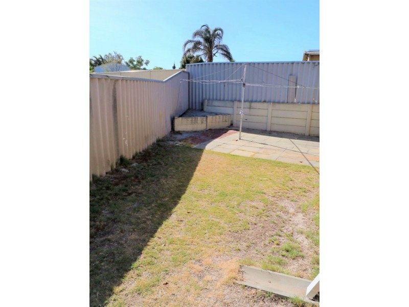 26A Lowes Street, Cloverdale WA 6105
