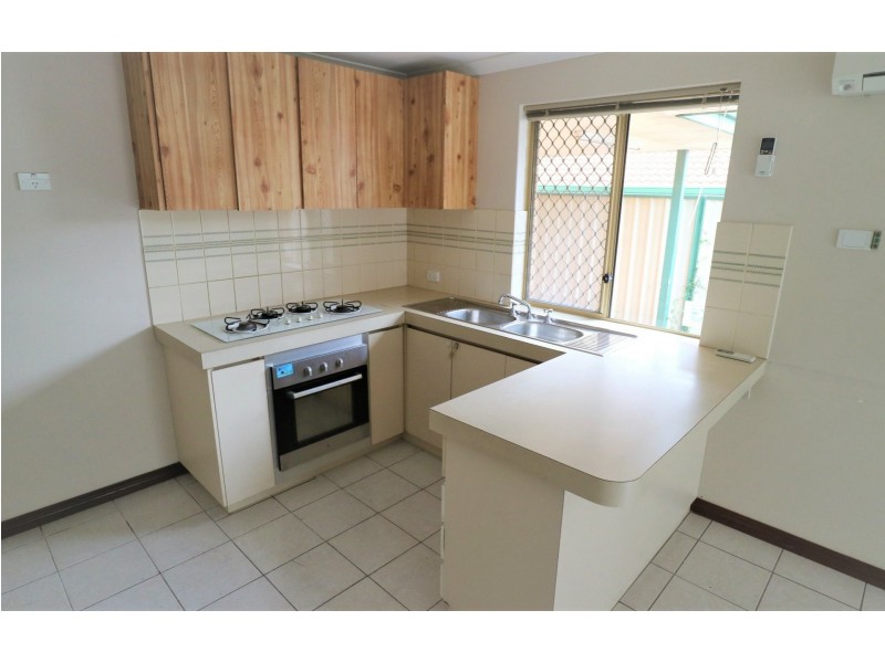2/1 Villa Mews, Kewdale WA 6105