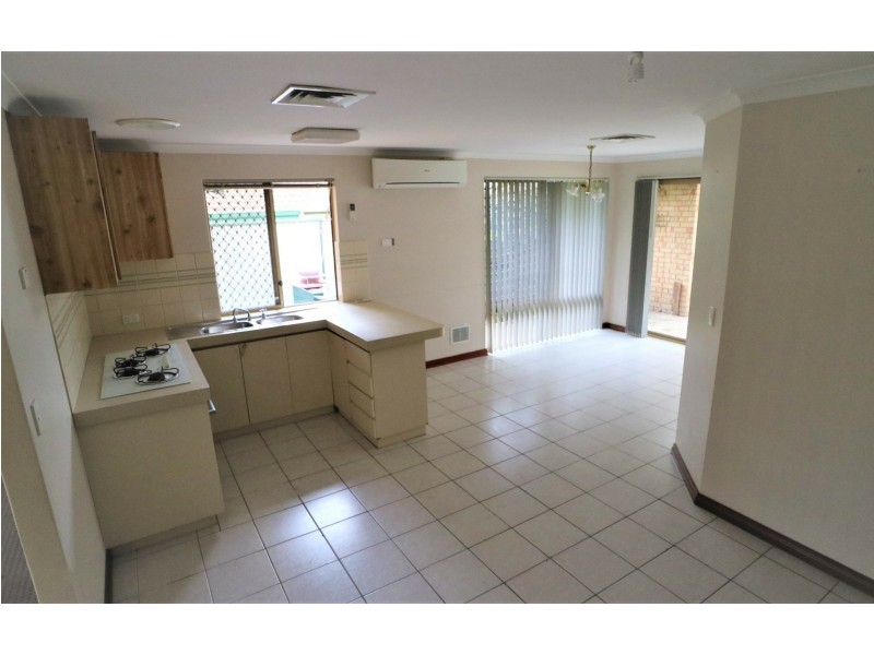 2/1 Villa Mews, Kewdale WA 6105