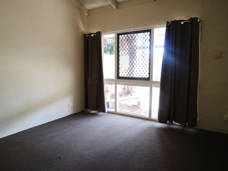 7 Chamberlain Road, Rivervale WA 6103