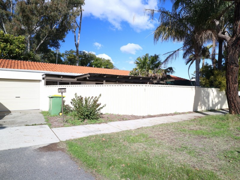 7 Chamberlain Road, Rivervale WA 6103