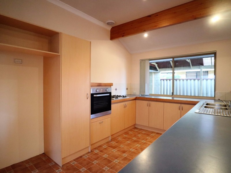 32 Klem Avenue, Redcliffe WA 6104