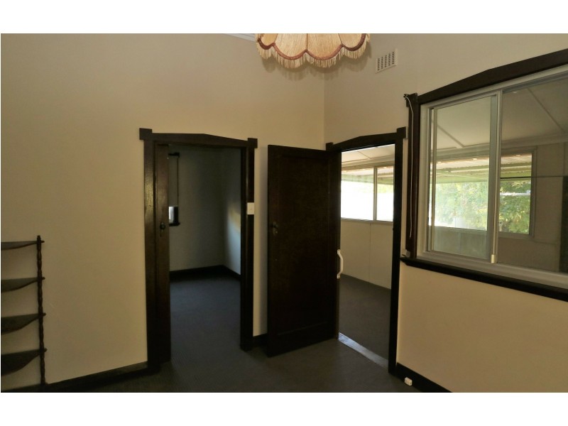 10 Toorak Road, Rivervale WA 6103