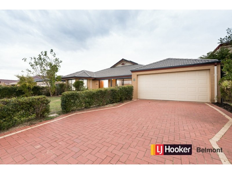 7 Excalibur Chase, Wattle Grove WA 6107