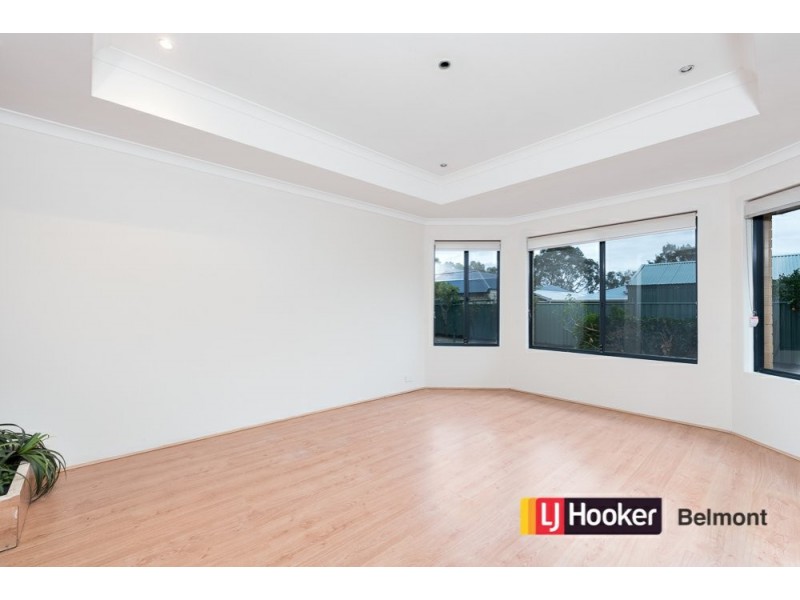 7 Excalibur Chase, Wattle Grove WA 6107