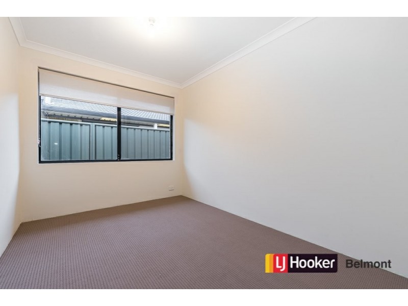 7 Excalibur Chase, Wattle Grove WA 6107