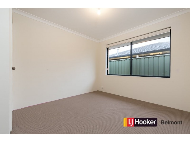 7 Excalibur Chase, Wattle Grove WA 6107