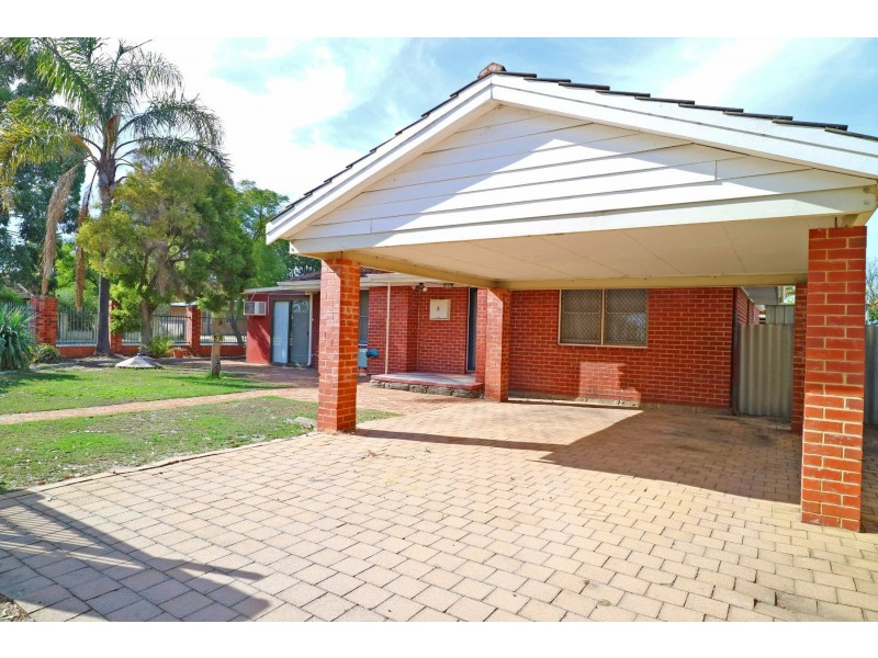 8 Grand Parade, Redcliffe WA 6104
