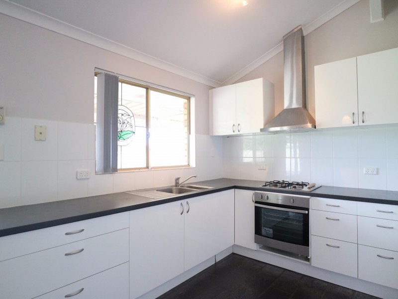 2 Grebe Court, High Wycombe WA 6057