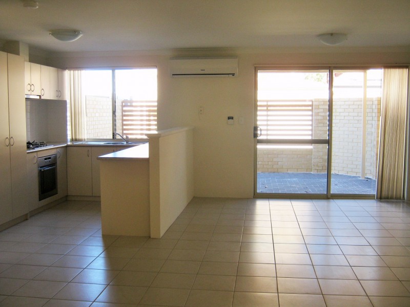 8/34 Knutsford Avenue, Rivervale WA 6103