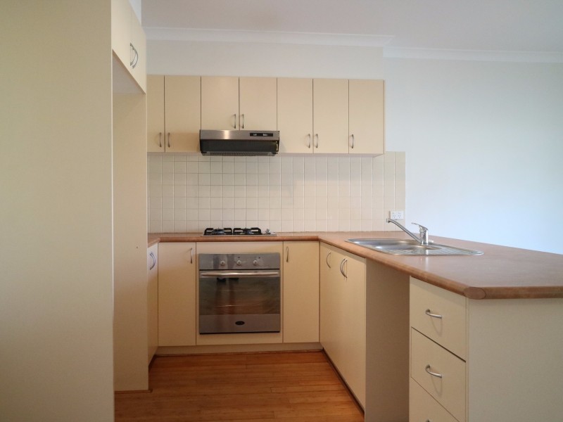 2/16 The Crescent, Redcliffe WA 6104