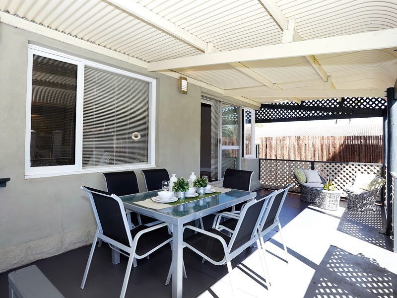 10 Dudley Street, Rivervale WA 6103