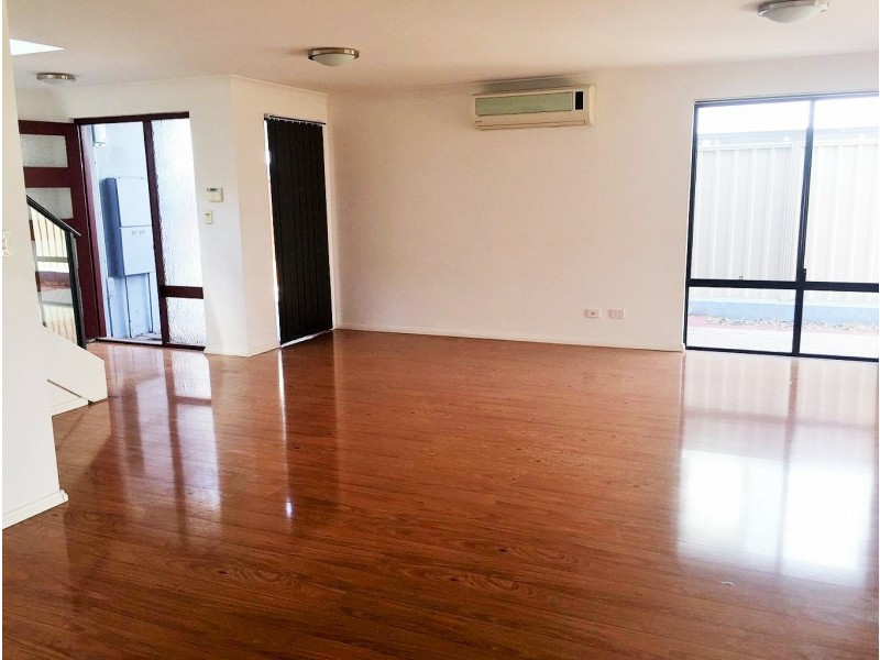 4/145 Shepperton road, Victoria Park WA 6100