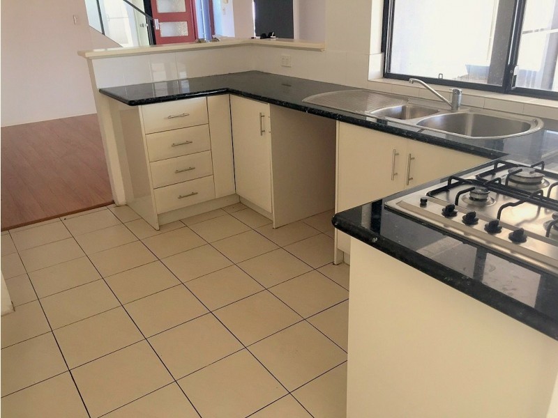 4/145 Shepperton road, Victoria Park WA 6100