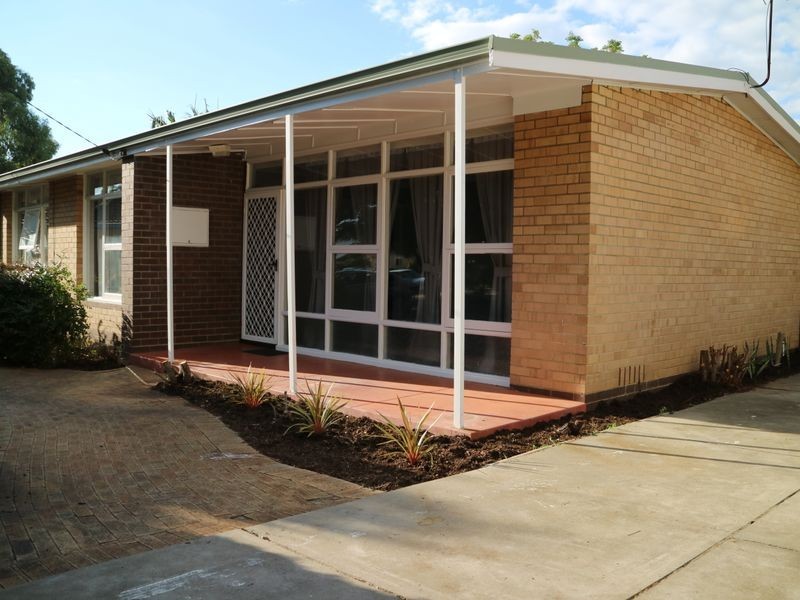 79 Pearl Road, Cloverdale WA 6105