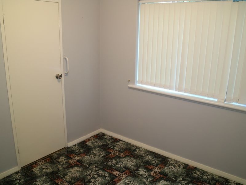 79 Pearl Road, Cloverdale WA 6105