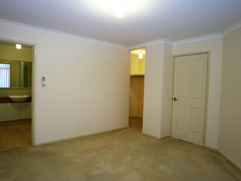 2/14 Kimberley Street, Belmont WA 6104