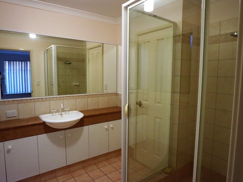 2/14 Kimberley Street, Belmont WA 6104