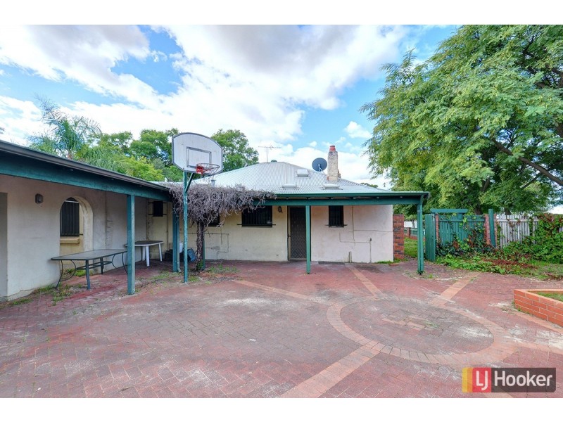44 Toorak Road, Rivervale WA 6103