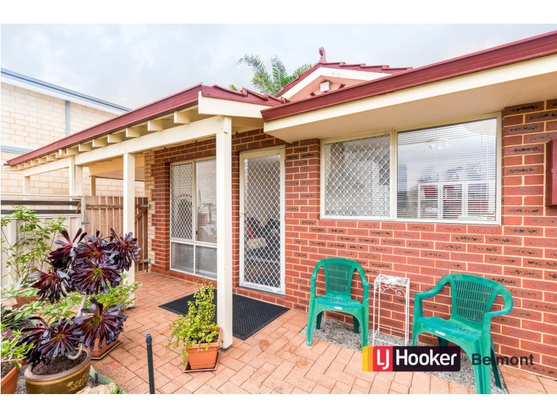 4 Dunton Place, Redcliffe WA 6104