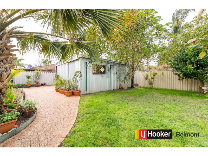 4 Dunton Place, Redcliffe WA 6104
